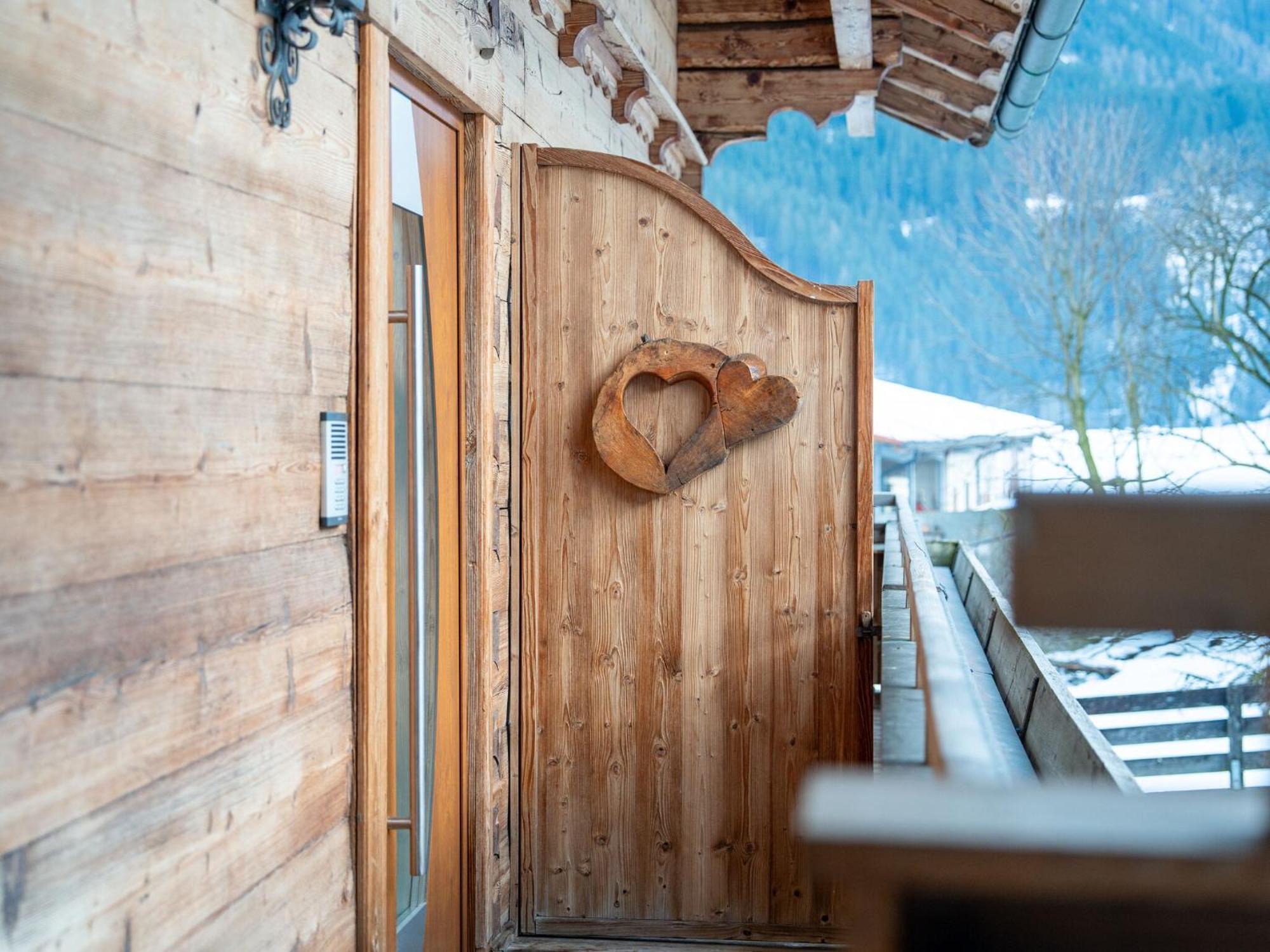 Comfortable Apartment In Salzburger Land Neukirchen am Großvenediger Екстериор снимка
